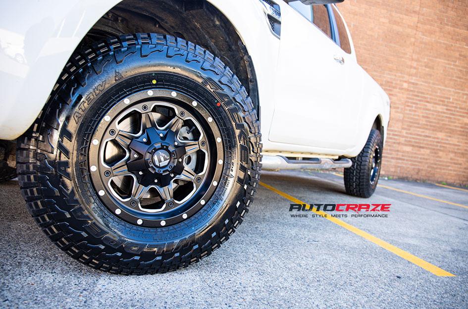 FORD RANGER PX1 BOOST GLOSS BLACK MILLED ACCENTS
